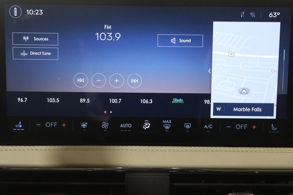 Used 2025 Lincoln Corsair Grand Touring w/ Equipment Group 301A AWD/4WD image 14