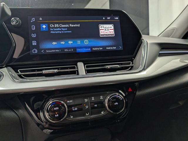 New 2026 Chevrolet Trax LT w/ Driver Confidence Package FWD image 21