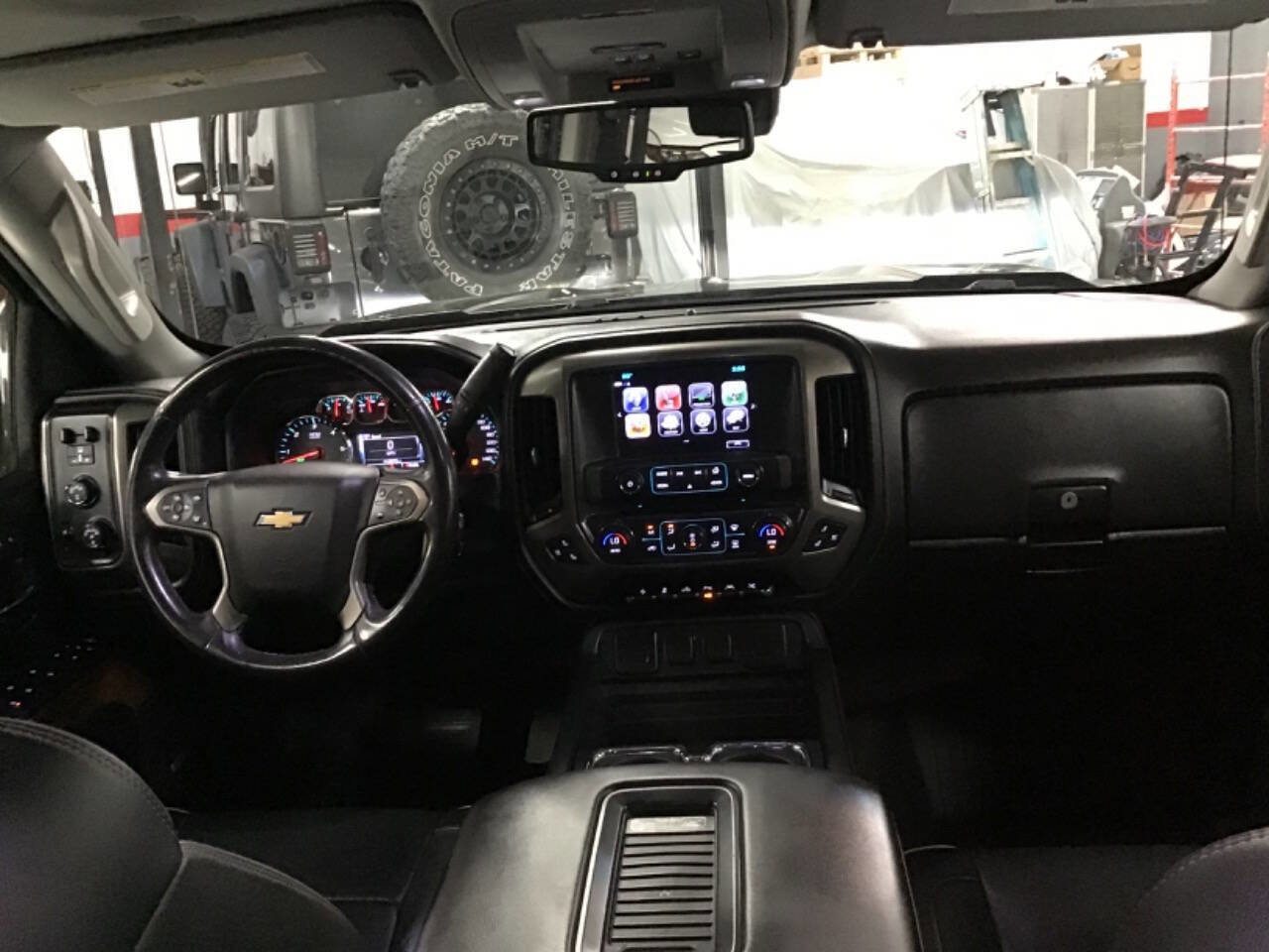 Used 2017 Chevrolet Silverado 1500 High Country AWD/4WD image 28