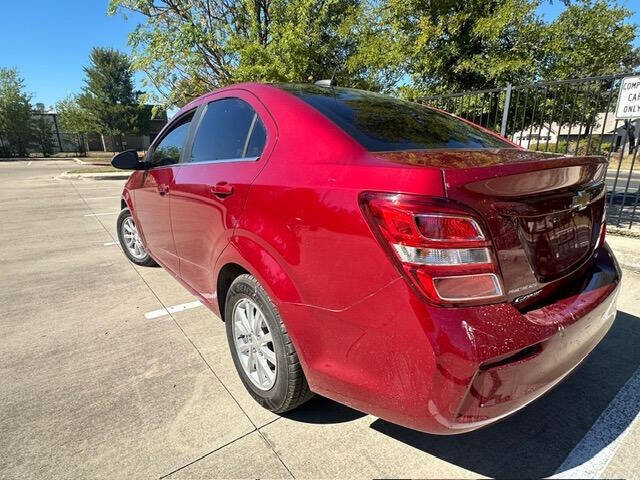 Used 2019 Chevrolet Sonic LT w/ Convenience Package image 17