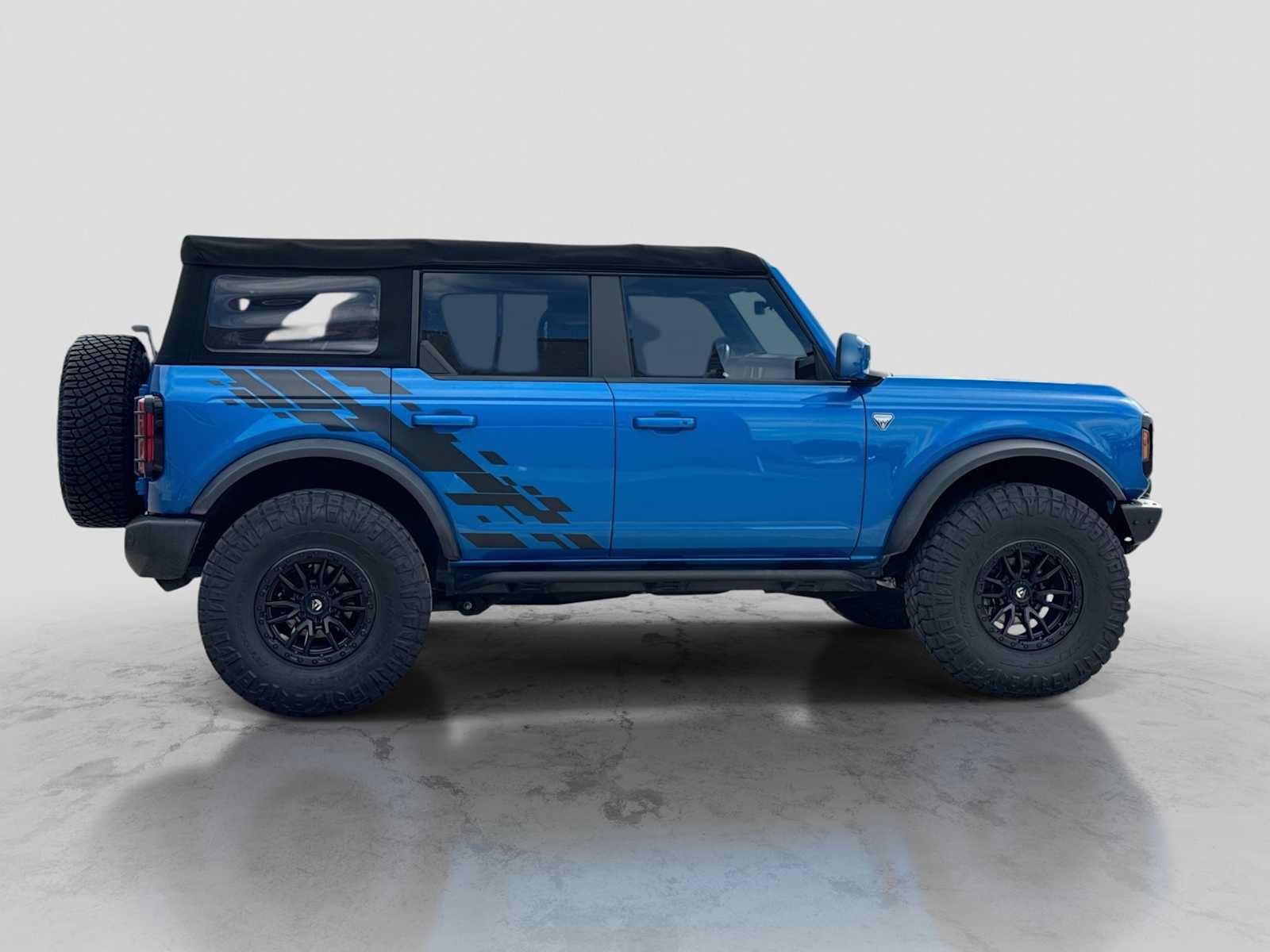 Certified 2022 Ford Bronco Outer Banks w/ Sasquatch Package AWD/4WD image 7