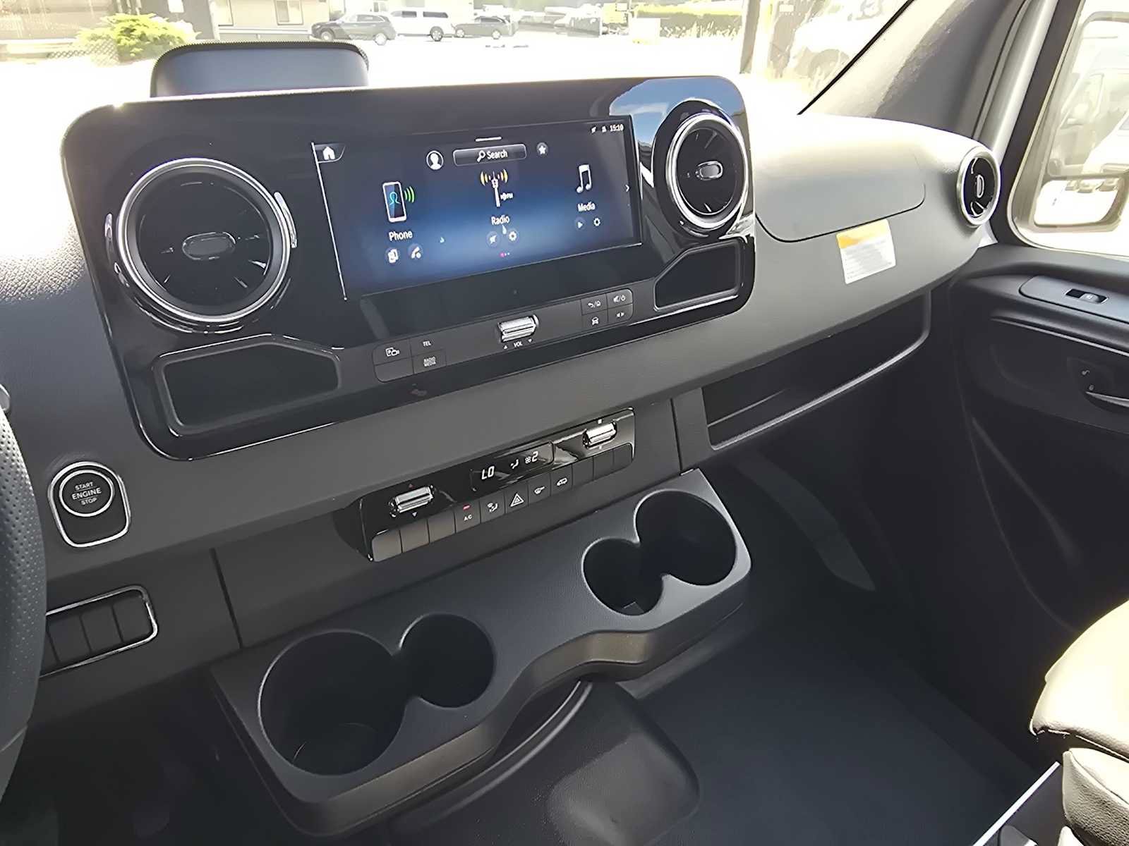 New 2026 Mercedes-Benz Sprinter 2500 image 33