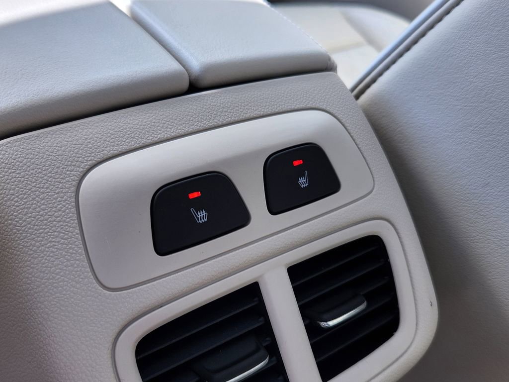 Used 2023 Buick Envision Avenir image 11