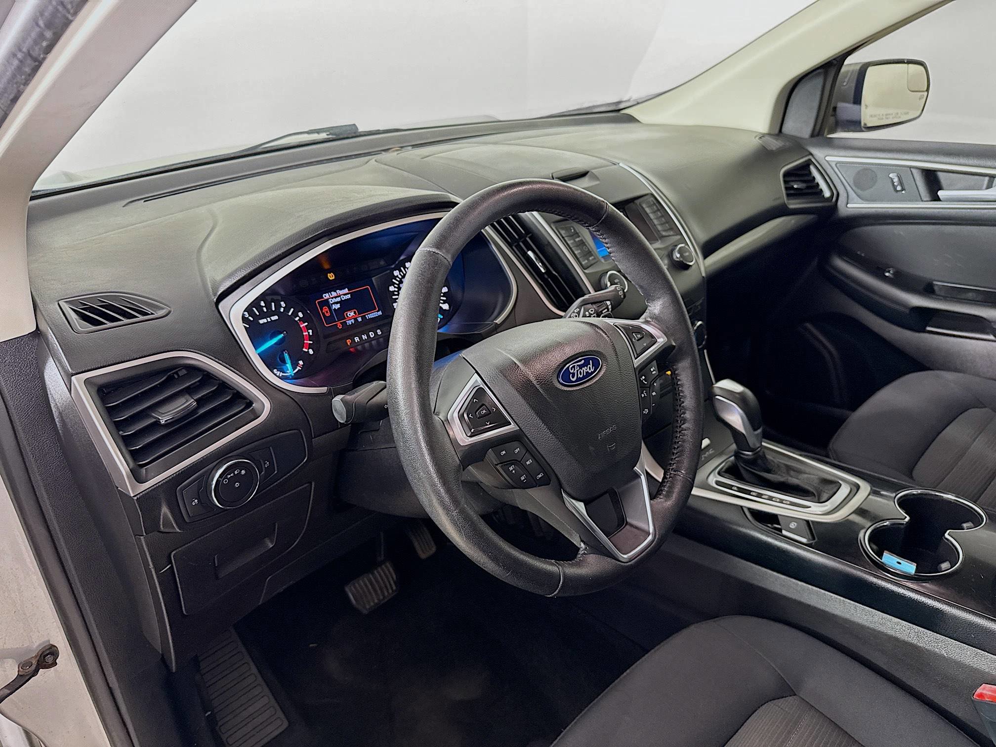 Used 2017 Ford Edge SEL image 8
