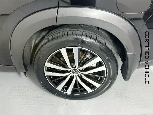 Certified 2024 Nissan Pathfinder Platinum w/ Cargo Package FWD image 31