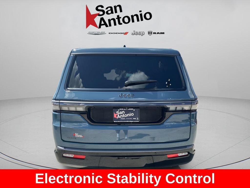Used 2026 Jeep Grand Wagoneer Limited AWD/4WD image 13