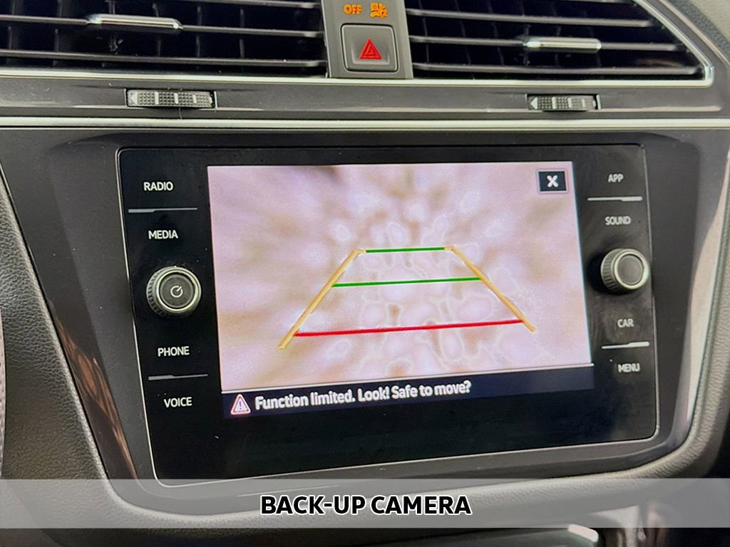 Used 2024 Volkswagen Tiguan SE R-Line image 6
