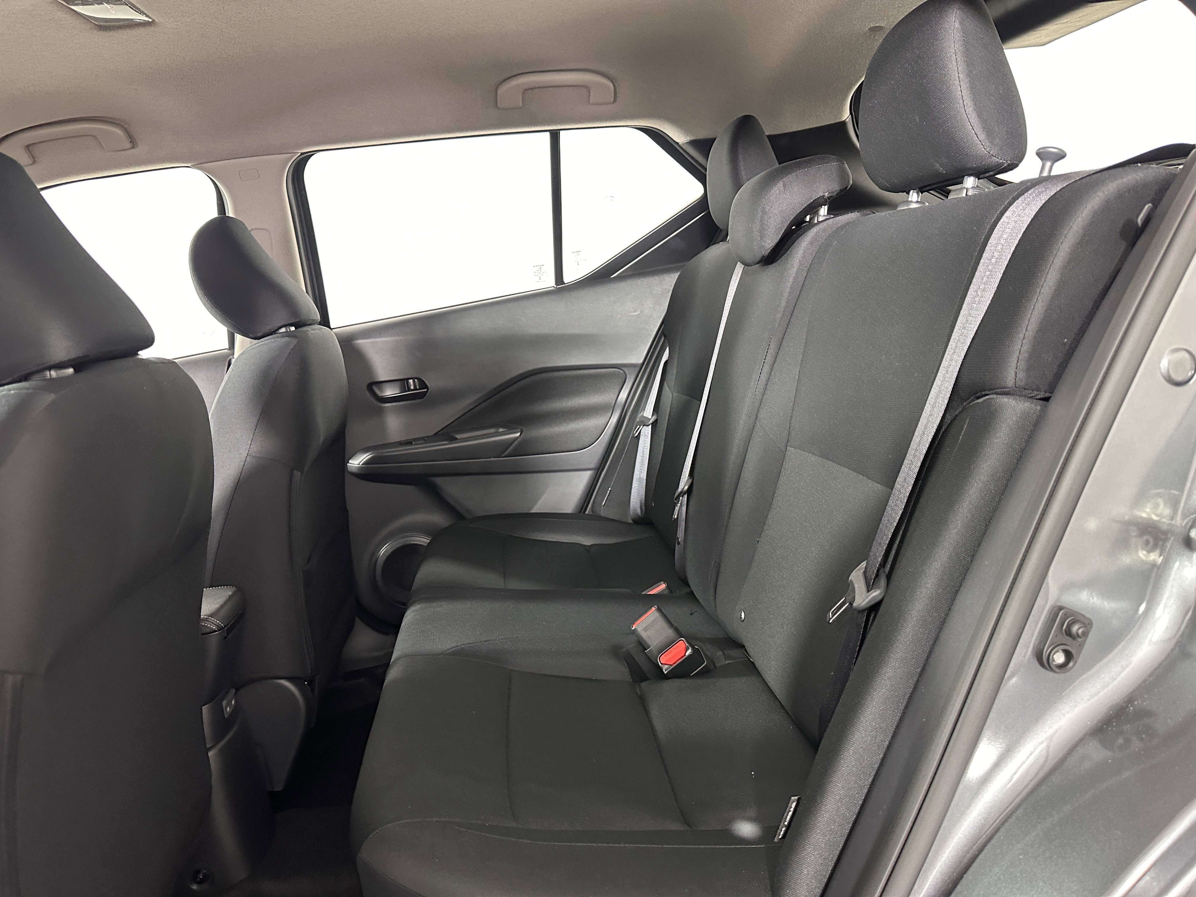 New 2025 Nissan Kicks Play S image 10