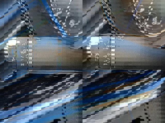 New 2025 Cadillac XT6 Luxury image 28