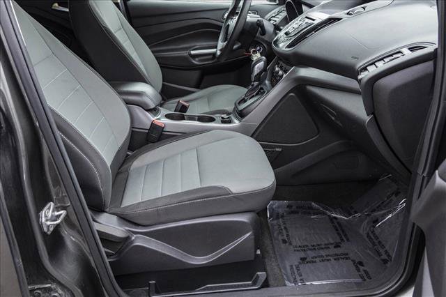 Used 2016 Ford Escape SE image 29