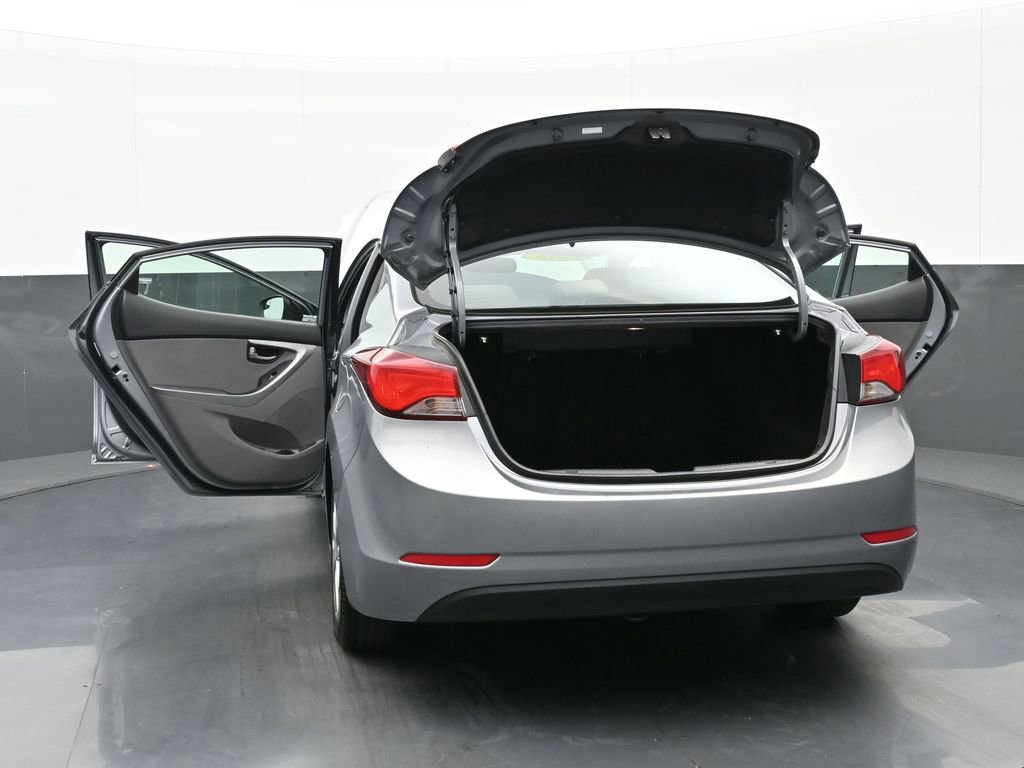 Used 2016 Hyundai Elantra SE w/ Option Group 02 image 43