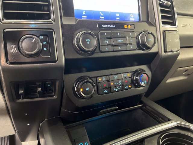 Used 2022 Ford F250 XLT w/ XLT Premium Package AWD/4WD image 18