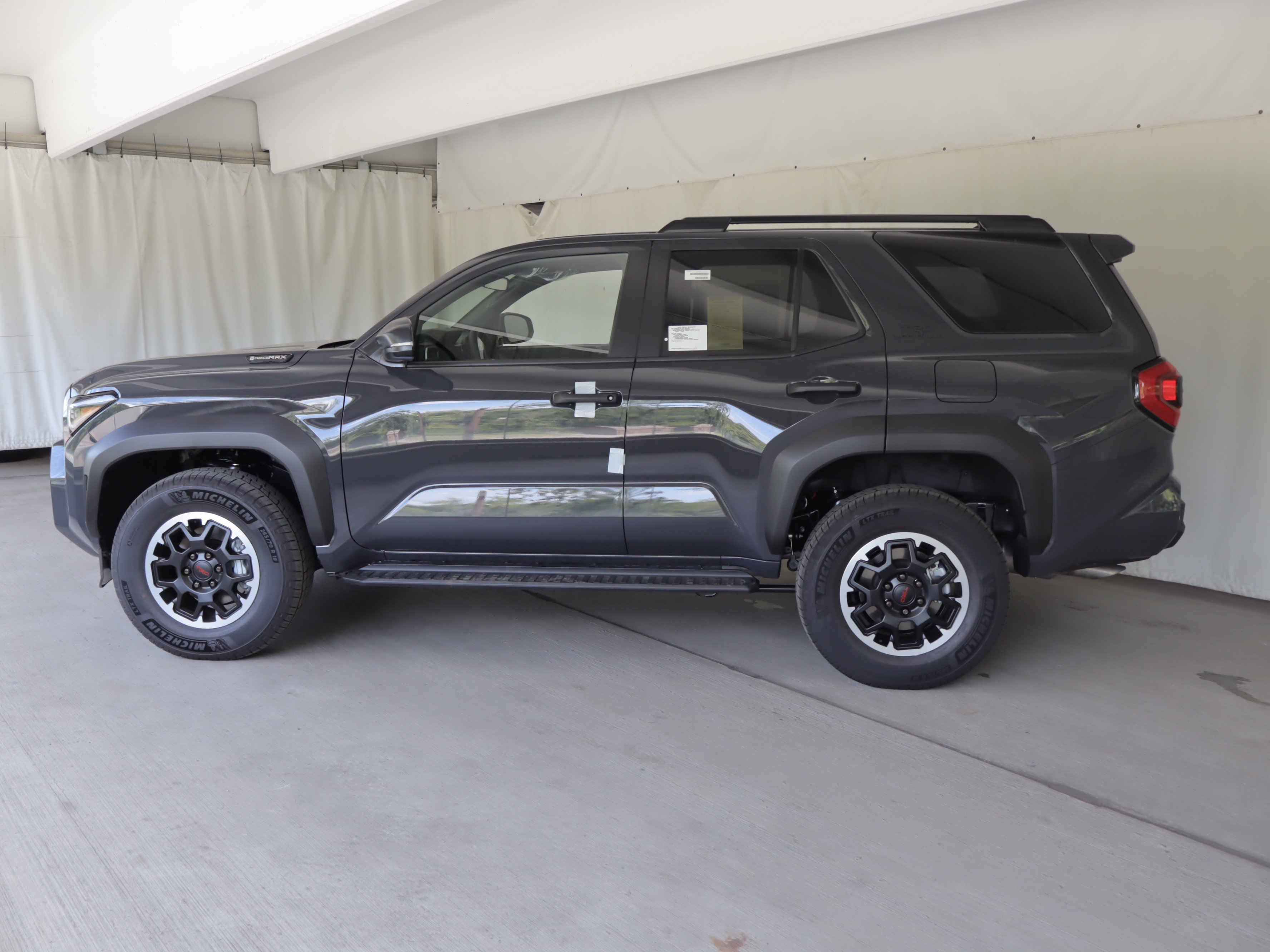 New 2026 Toyota 4Runner TRD Off-Road AWD/4WD image 4