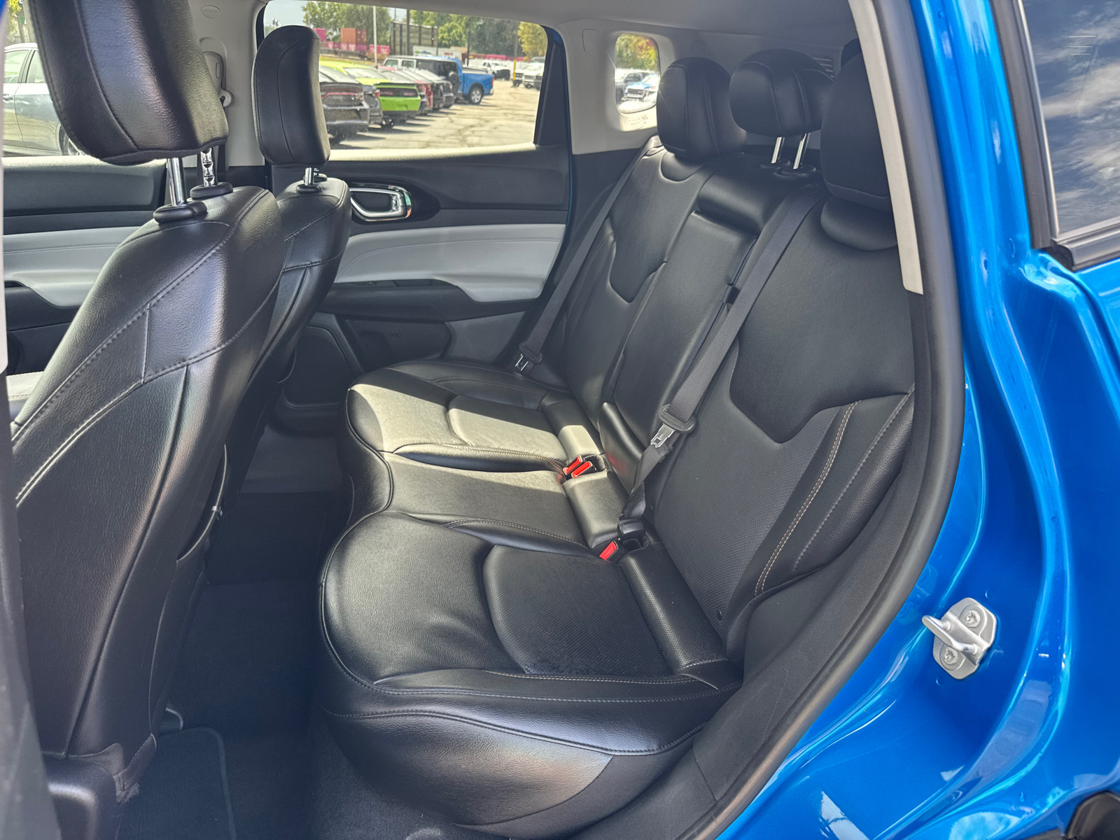 Used 2022 Jeep Compass Limited AWD/4WD image 6