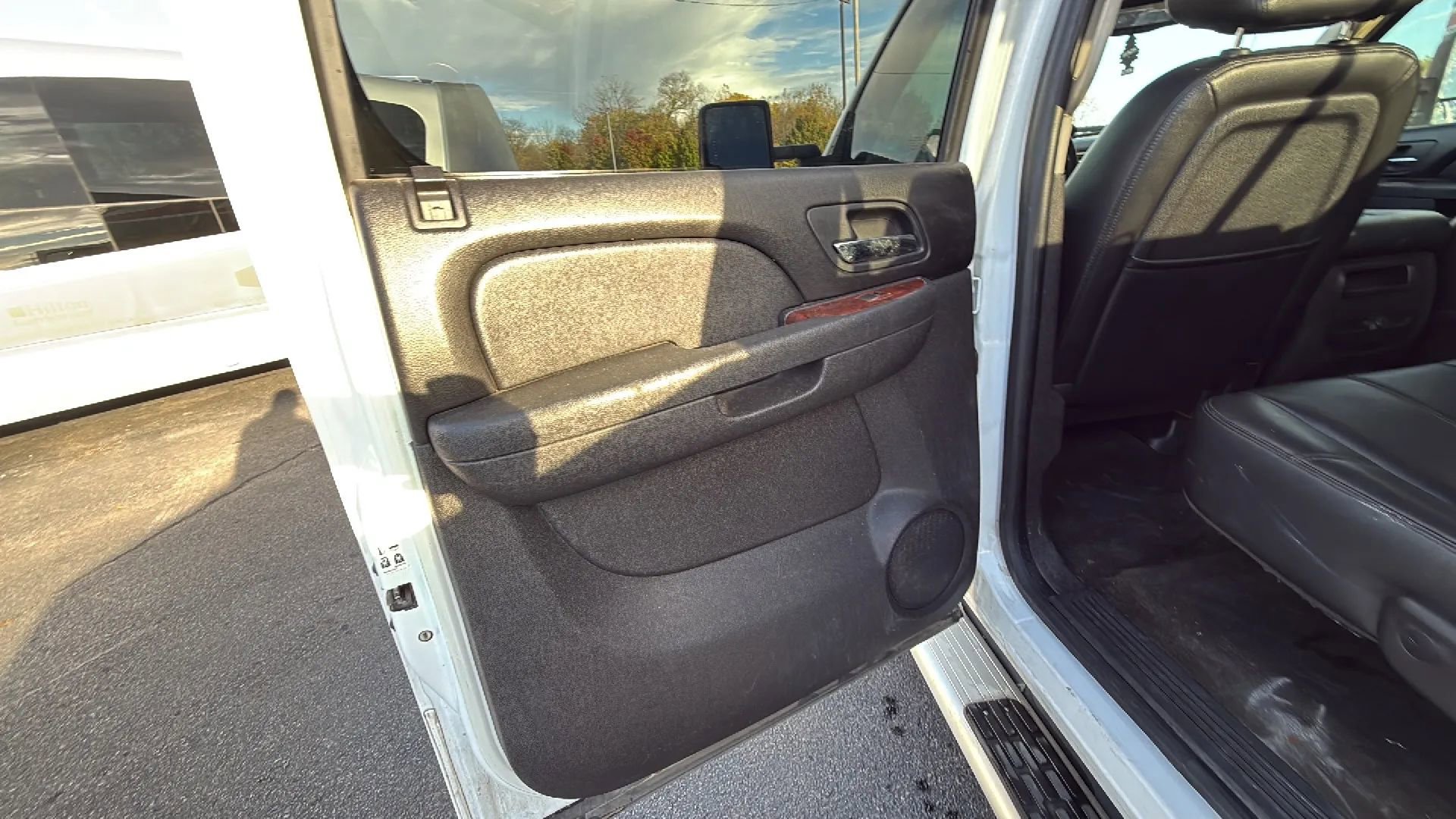 Used 2012 GMC Sierra 3500 SLT w/ SLT Convenience Package image 11