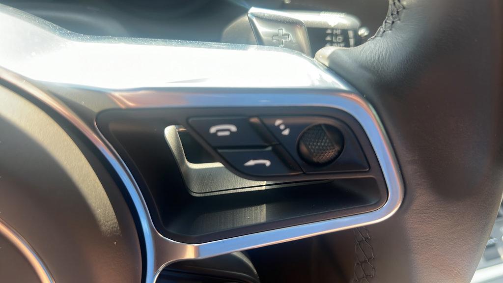 Certified 2024 Porsche 718 Boxster S RWD image 31