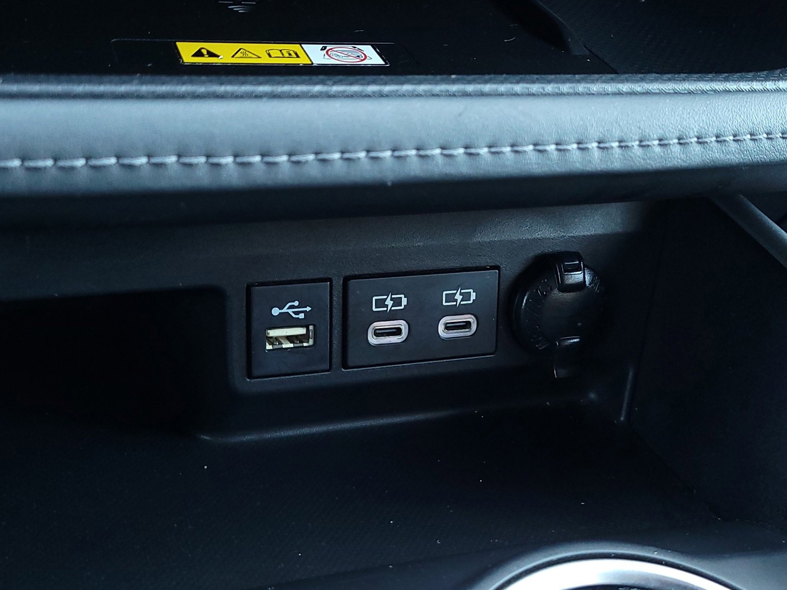 Certified 2023 Toyota Highlander XLE image 21