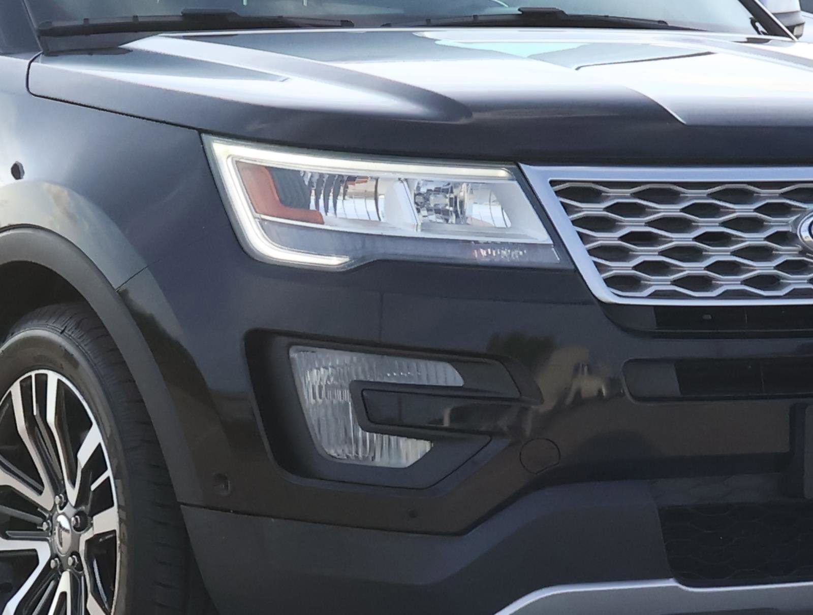 Used 2016 Ford Explorer Platinum image 7