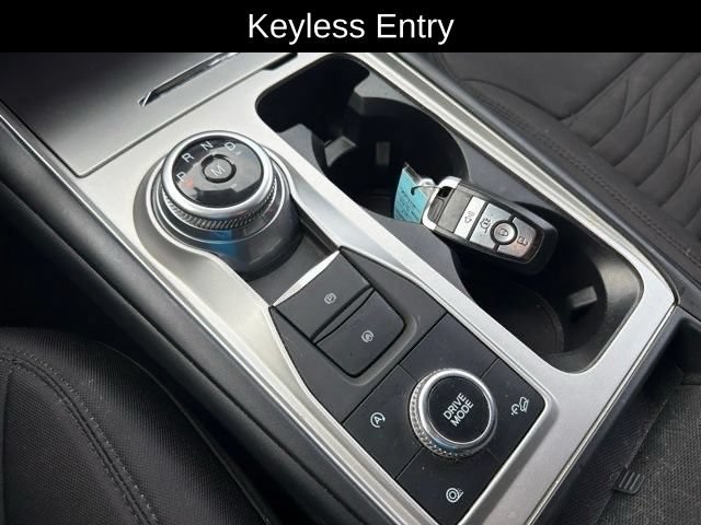 Used 2020 Ford Explorer XLT AWD/4WD image 12