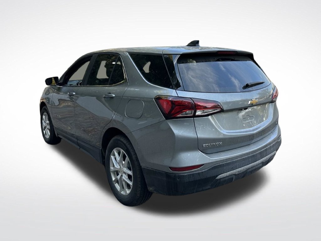 Used 2024 Chevrolet Equinox LT w/ LPO, Floor Liner Package FWD image 15