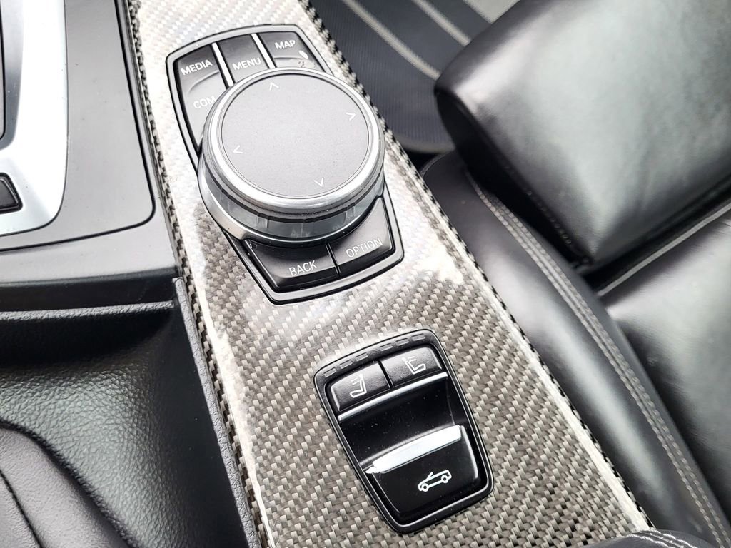 Used 2020 BMW M4 Convertible image 22