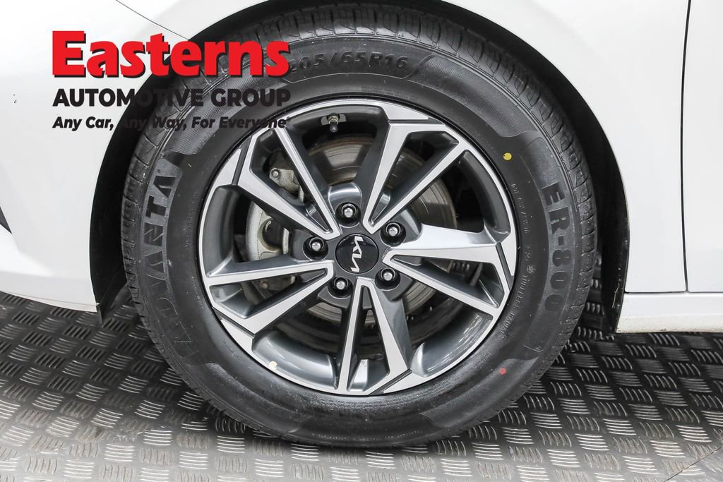 Used 2024 Kia Forte LXS image 31