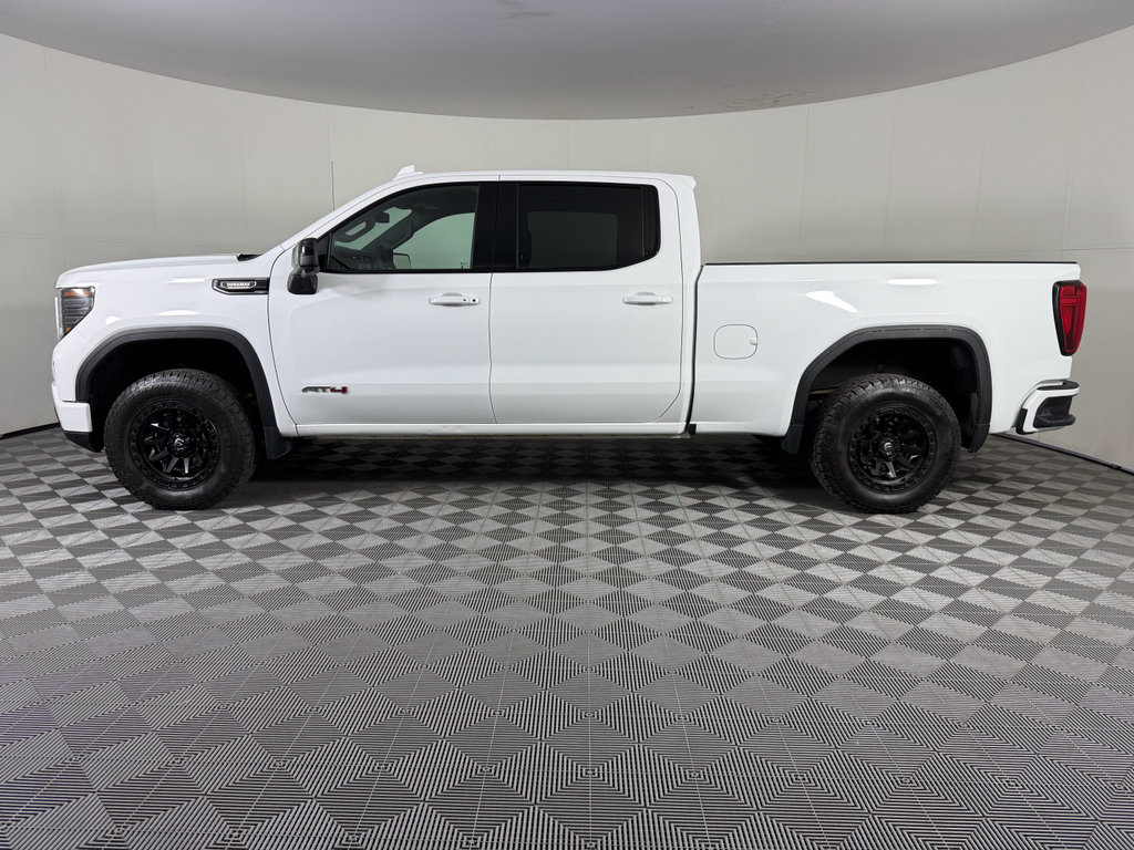 Used 2022 GMC Sierra 1500 AT4 w/ AT4 Preferred Package AWD/4WD image 8
