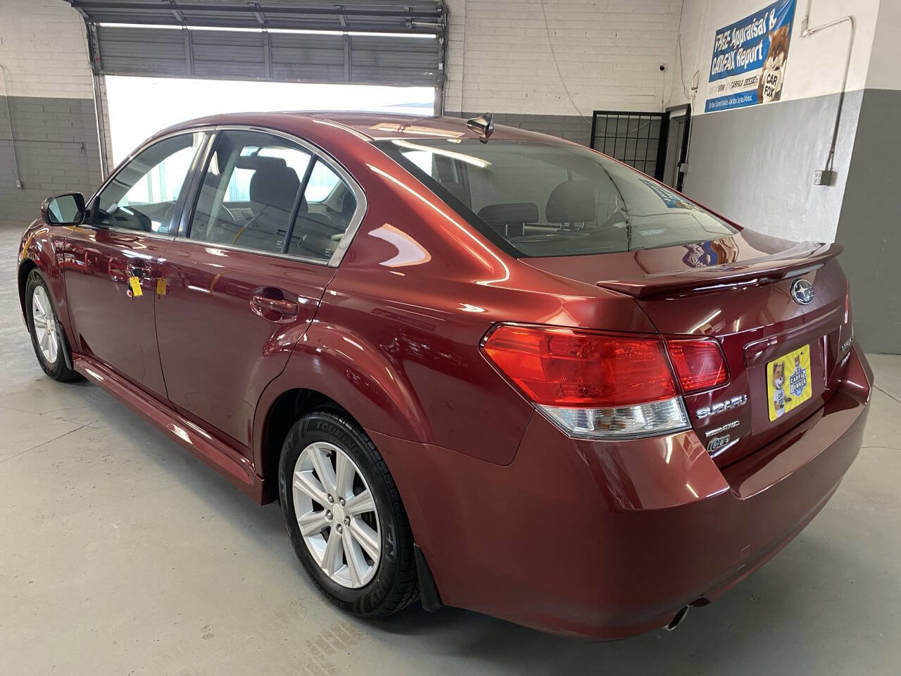 Used 2011 Subaru Legacy 2.5i Premium image 4