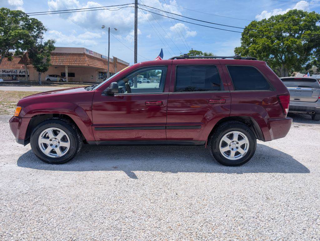 Used 2009 Jeep Grand Cherokee Laredo RWD image 4