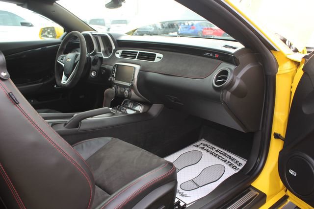 Used 2013 Chevrolet Camaro ZL1 image 21