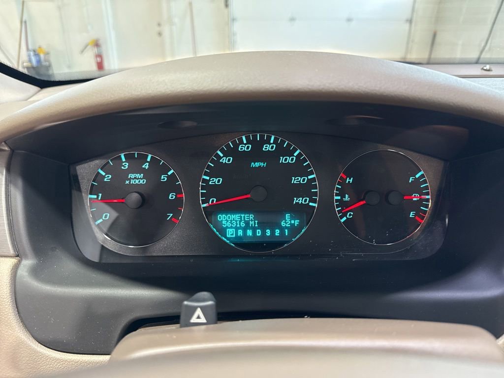 Used 2008 Chevrolet Impala LTZ FWD image 15