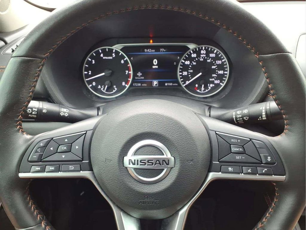Used 2023 Nissan Sentra SR w/ SR Premium Package FWD image 14