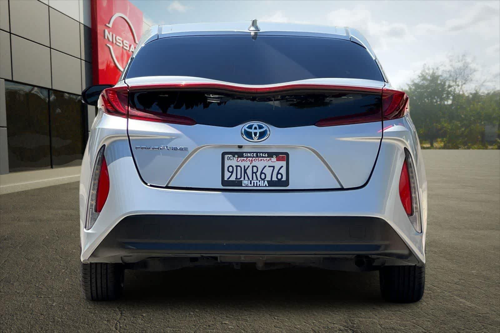 Used 2022 Toyota Prius Prime LE FWD image 8