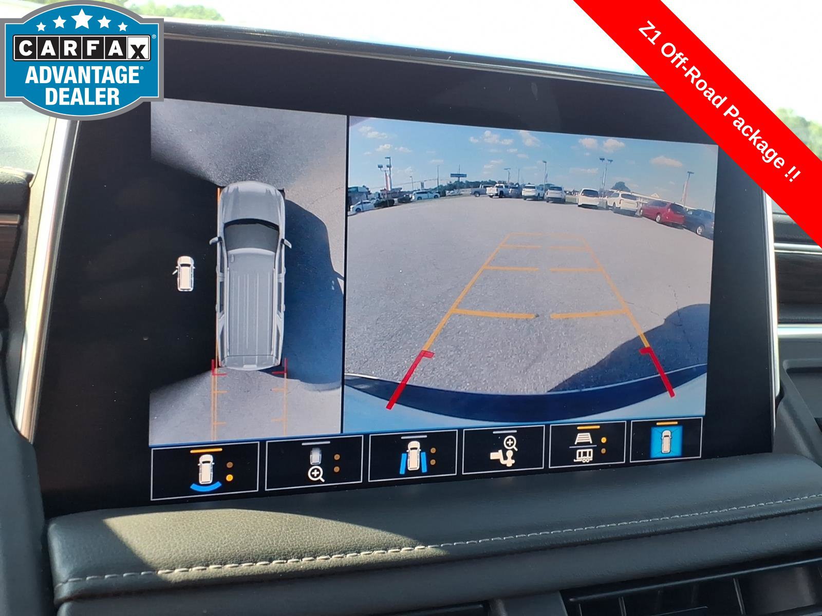 Used 2021 Chevrolet Tahoe Z71 w/ Z71 Off-Road Package AWD/4WD image 21