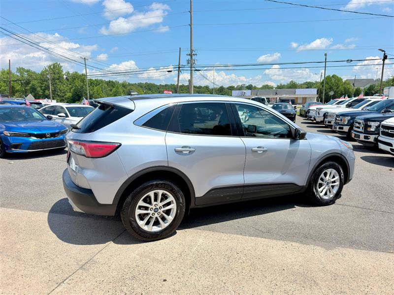 Used 2022 Ford Escape SE AWD/4WD image 6