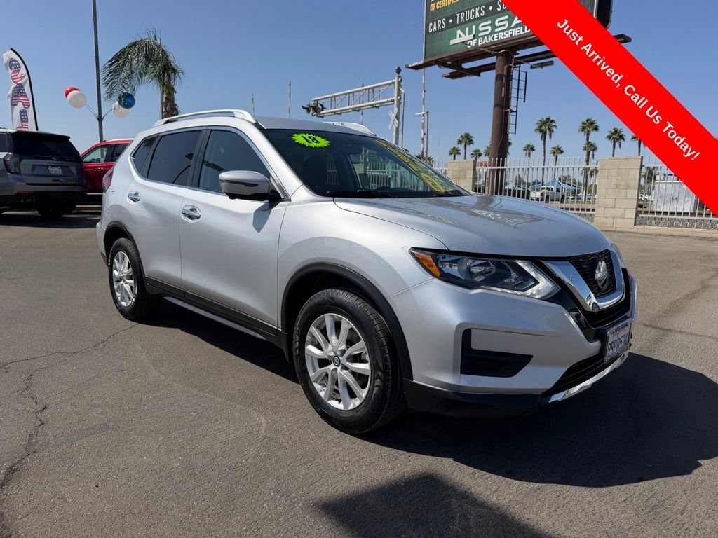Used 2018 Nissan Rogue SV w/ Premium Package