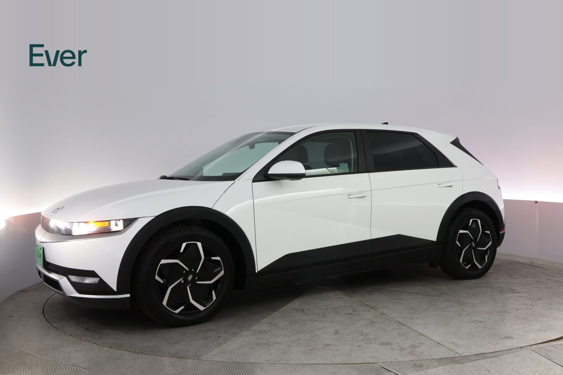 Used 2024 Hyundai Ioniq 5 SEL RWD image 18