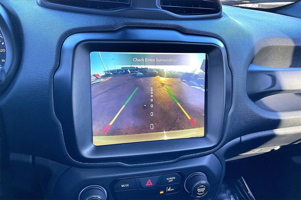 Used 2022 Jeep Renegade Latitude image 21