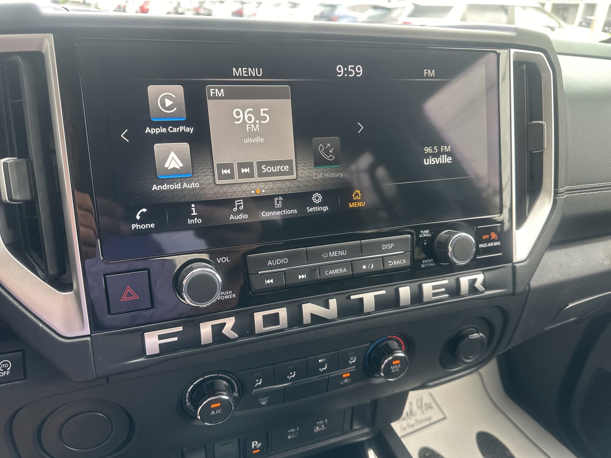 Used 2025 Nissan Frontier SV RWD image 28