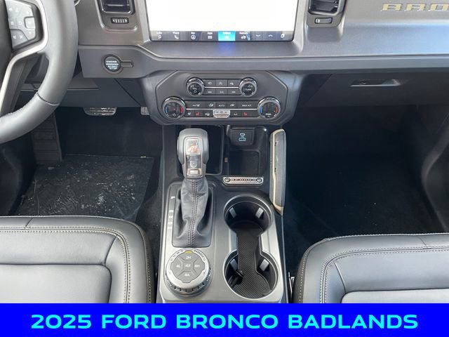 New 2025 Ford Bronco Badlands image 11