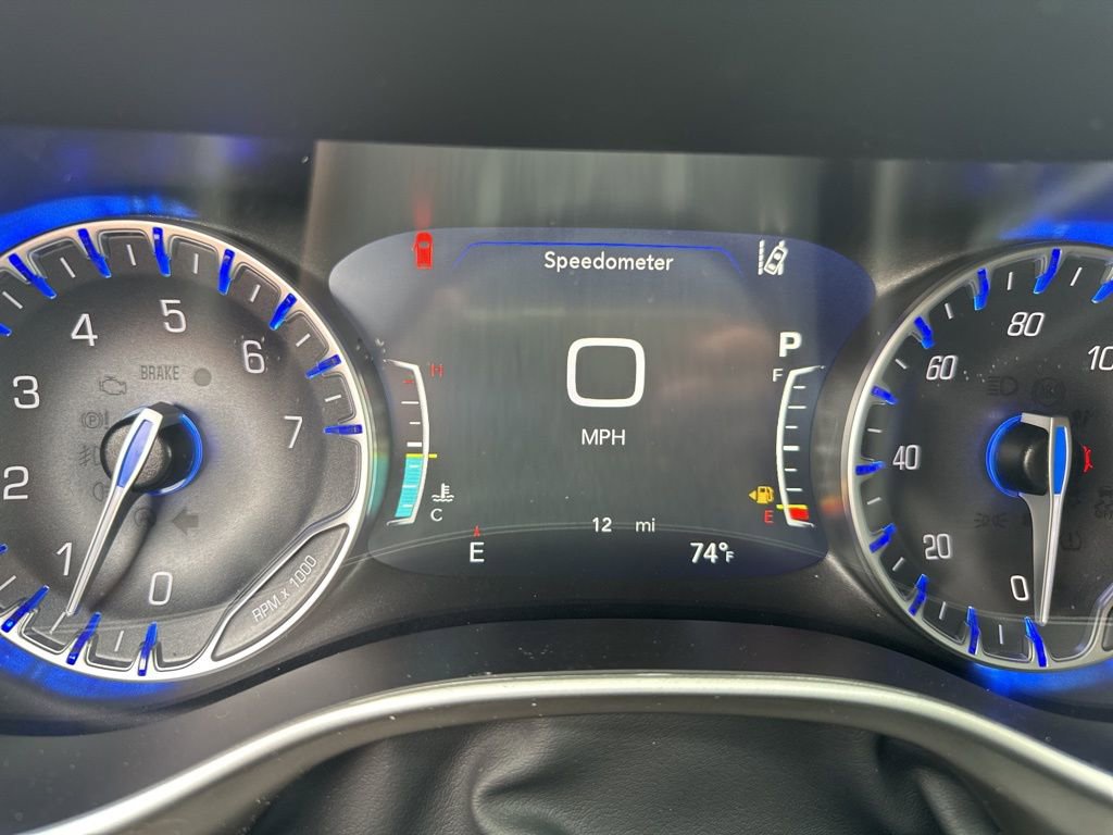 New 2026 Chrysler Pacifica Select FWD image 35