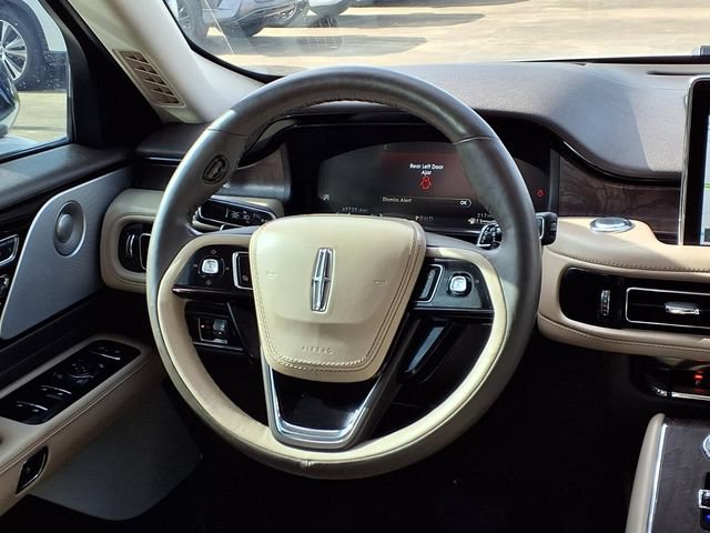 Certified 2022 Lincoln Aviator Reserve w/ Equipment Group 201A AWD/4WD image 8