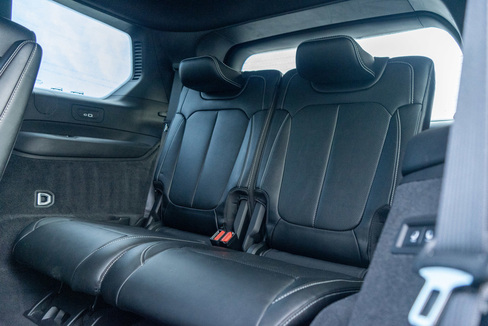 Used 2024 Jeep Grand Cherokee L Overland w/ Trailer Tow Package image 31