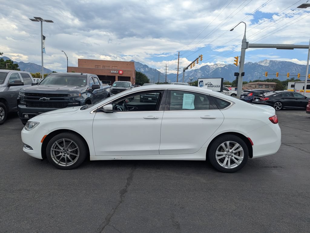 Used 2015 Chrysler 200 Limited w/ Convenience Group FWD image 8