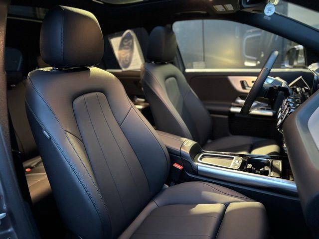 Used 2025 Mercedes-Benz GLA 250 GLA 250 image 45