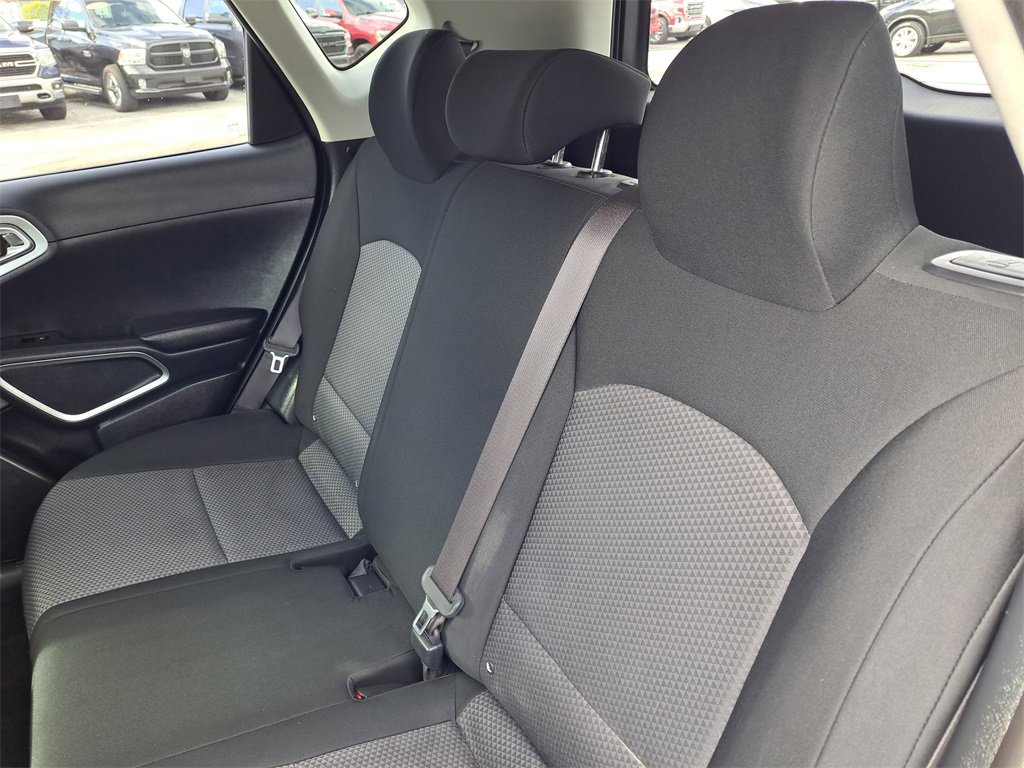 Used 2021 Kia Soul LX image 17
