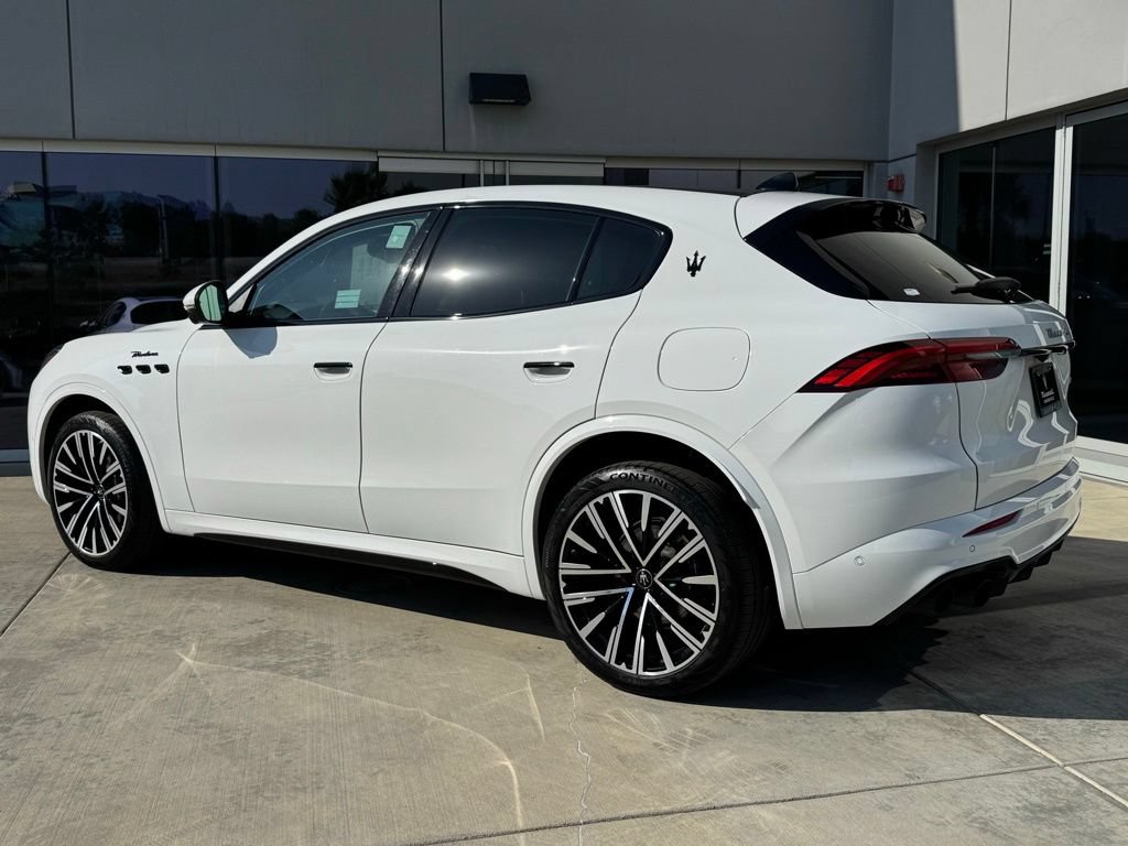 Used 2025 Maserati Grecale Modena AWD/4WD image 6
