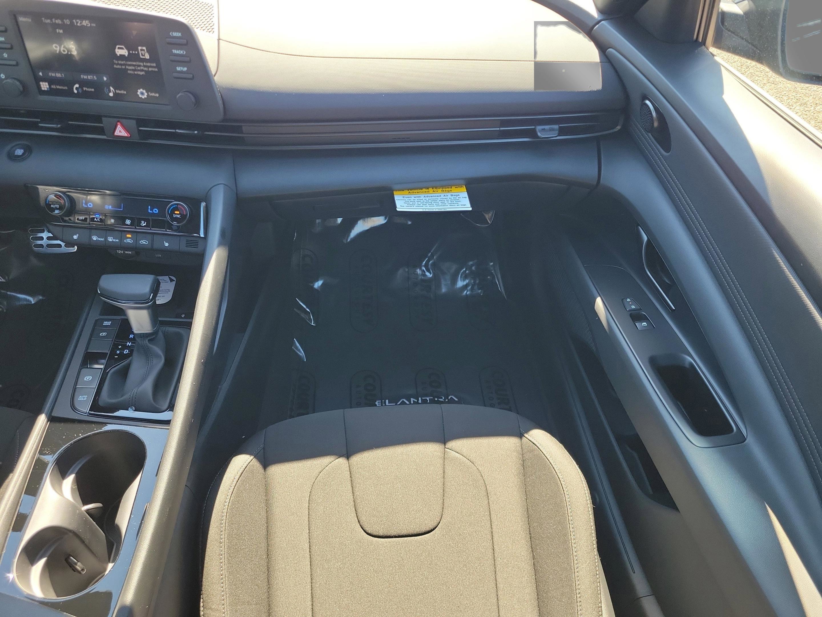 New 2026 Hyundai Elantra SEL Sport image 15