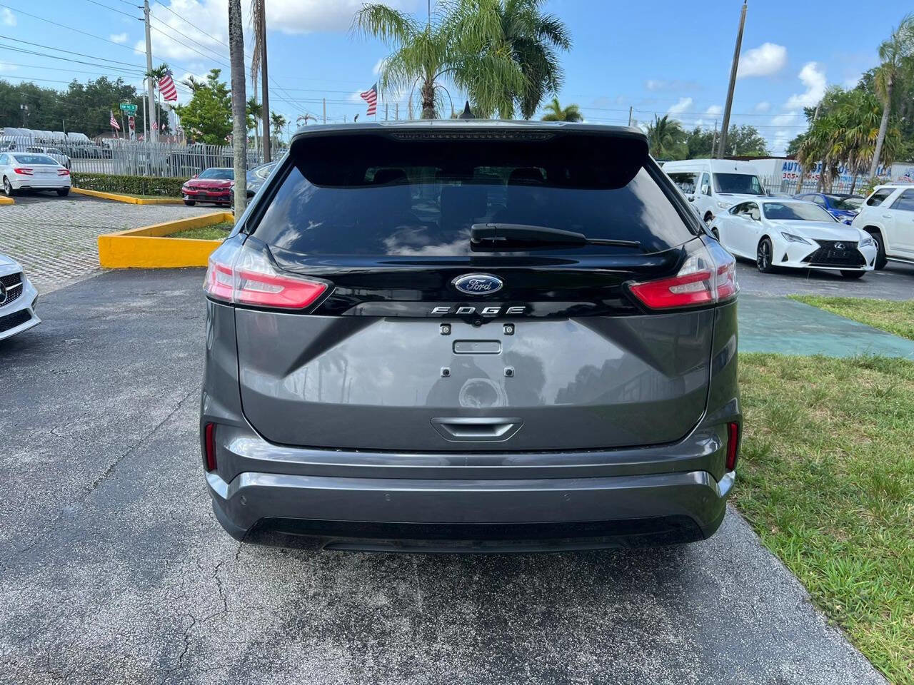 Used 2022 Ford Edge ST-Line image 6