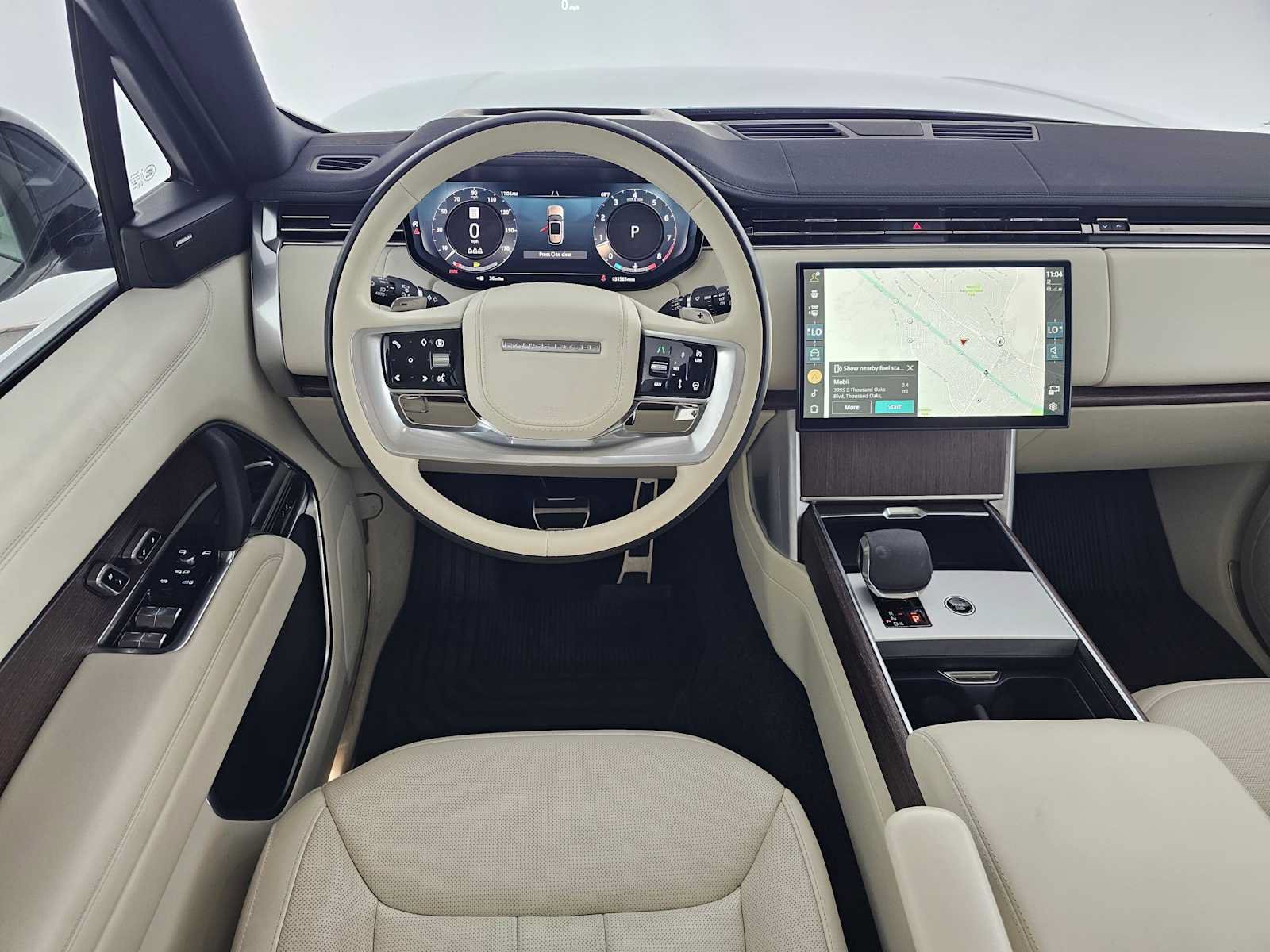 Used 2024 Land Rover Range Rover SE AWD/4WD image 18